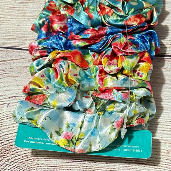 The Pioneer Woman Hair Ties 8 pack & Cosmetic bag NWT - Picture 3 of 9
